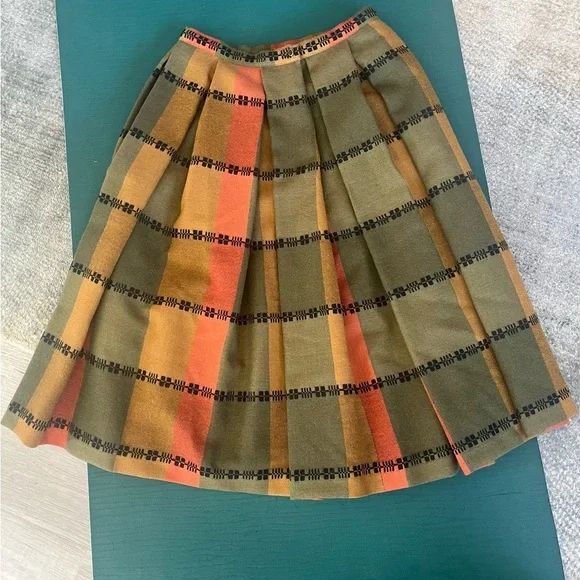 Nelly de Grab Vintage Skirt 100% Virgin Wool Rare Pleated A-Line - Picture 4 of 11